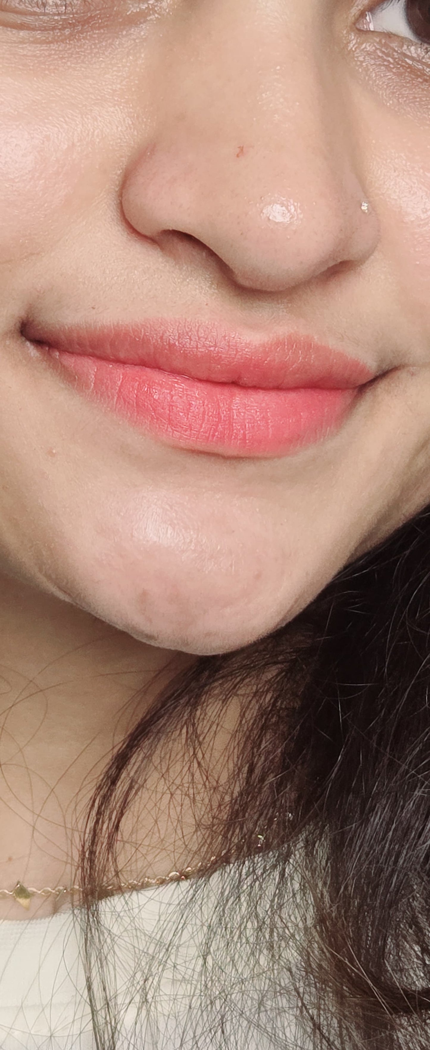 Magical Shadeshifter (Ph Adaptive - Transparent to Pink) | Lip Gloss